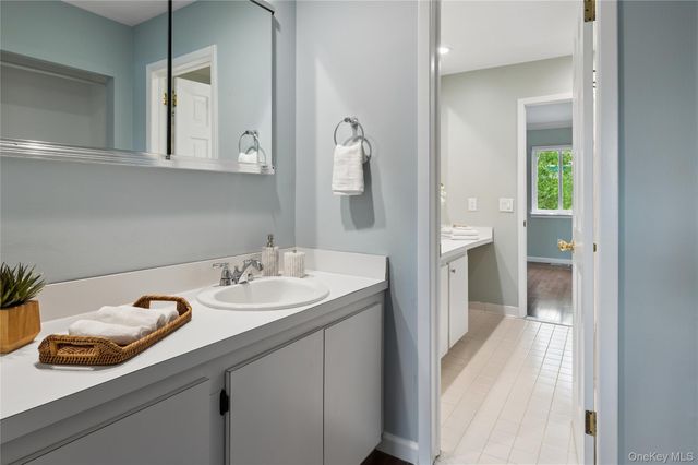 23 The Hamlet, Pelham, NY 10803