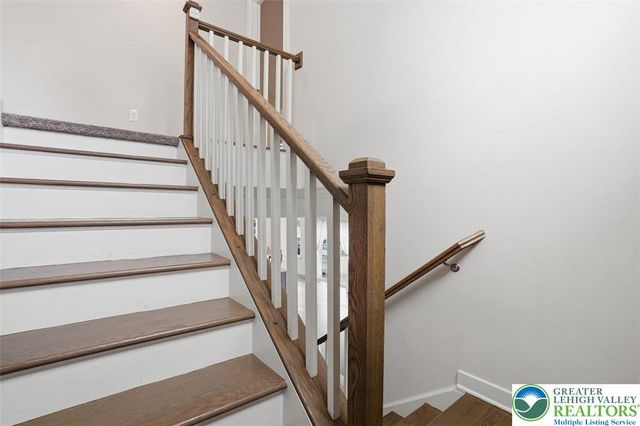 6461 Scenic View Drive, Lower Macungie Twp, PA 18062