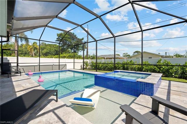 819 91st AVE N, Naples, FL 34108