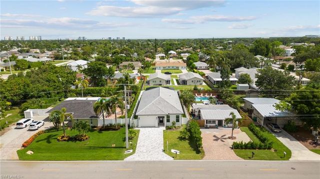 819 91st AVE N, Naples, FL 34108