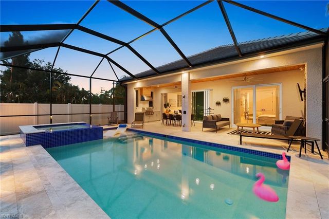 819 91st AVE N, Naples, FL 34108