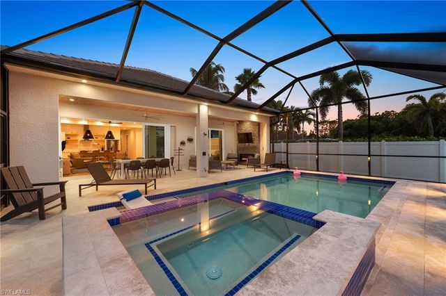 819 91st AVE N, Naples, FL 34108