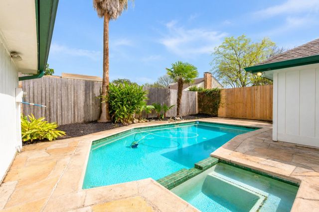 1003 Honey Hill Drive, Houston, TX 77077