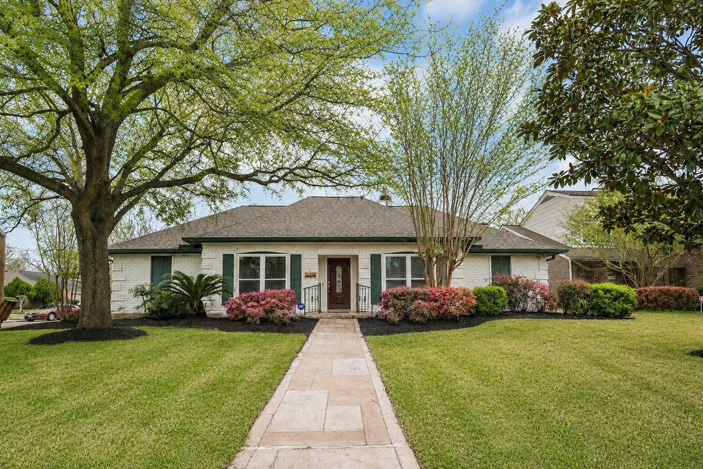 1003 Honey Hill Drive, Houston, TX 77077