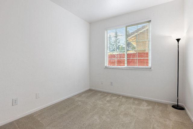 5533 Brook Falls Ct, Stockton, CA 95219