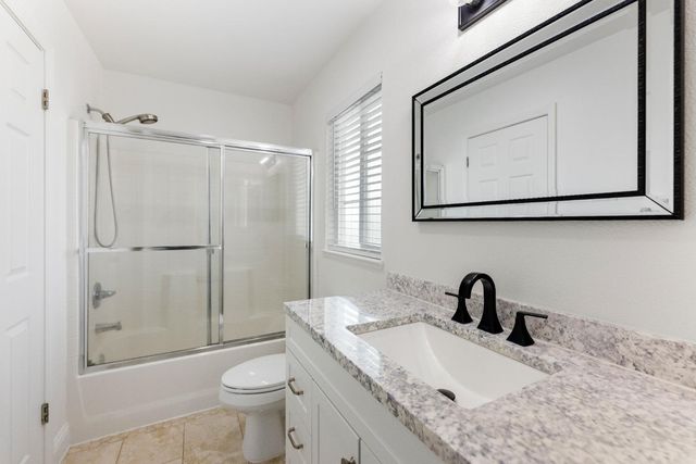 5533 Brook Falls Ct, Stockton, CA 95219