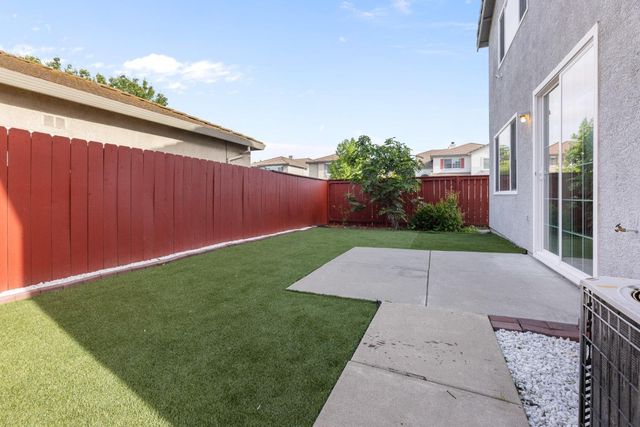 5533 Brook Falls Ct, Stockton, CA 95219