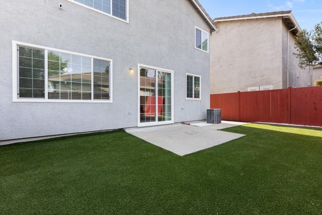 5533 Brook Falls Ct, Stockton, CA 95219