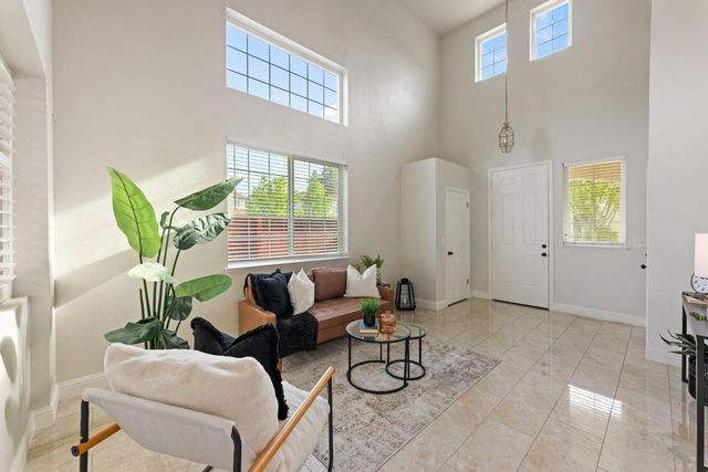 5533 Brook Falls Ct, Stockton, CA 95219