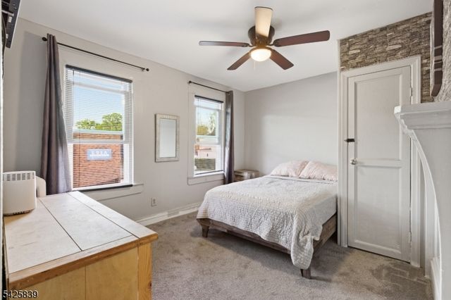 83 Hamilton St, East Orange City, NJ 07017