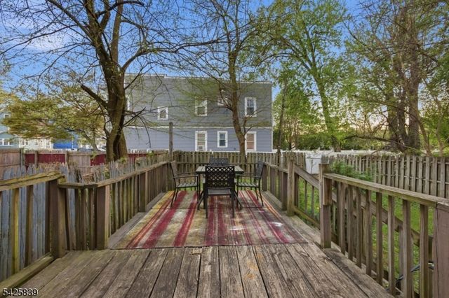 83 Hamilton St, East Orange City, NJ 07017