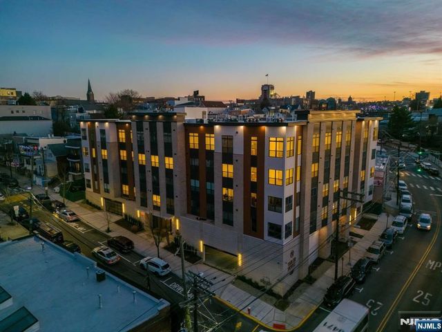 649 38th Street PH505, Union City, NJ 07087