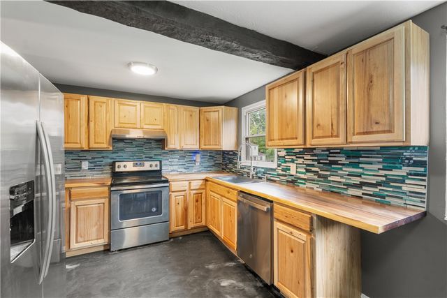 1533 Elderberry Circle, Walworth, NY 14568
