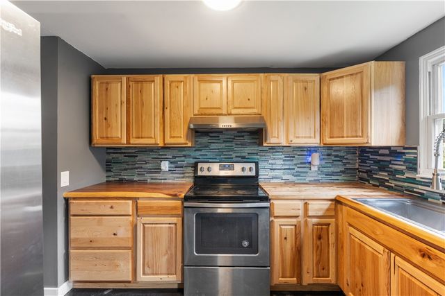 1533 Elderberry Circle, Walworth, NY 14568