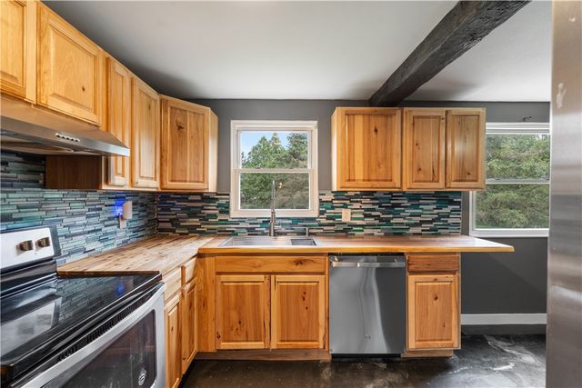 1533 Elderberry Circle, Walworth, NY 14568