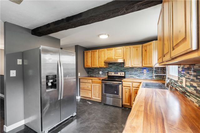 1533 Elderberry Circle, Walworth, NY 14568