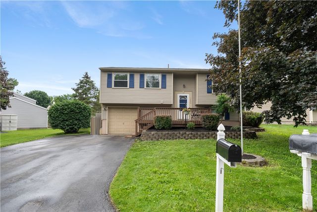 1533 Elderberry Circle, Walworth, NY 14568