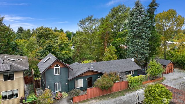 2412 W North Street, Bellingham, WA 98225
