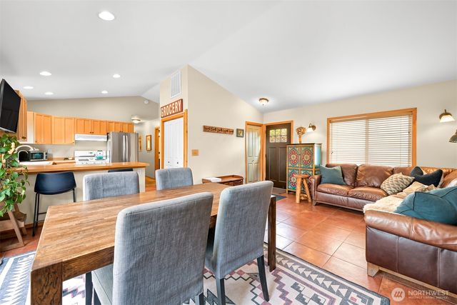 2412 W North Street, Bellingham, WA 98225