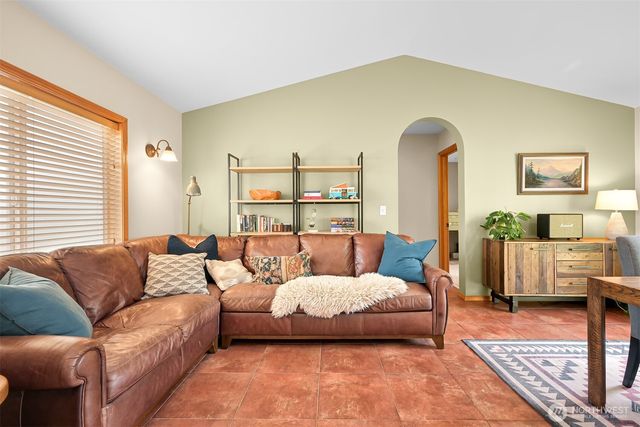2412 W North Street, Bellingham, WA 98225