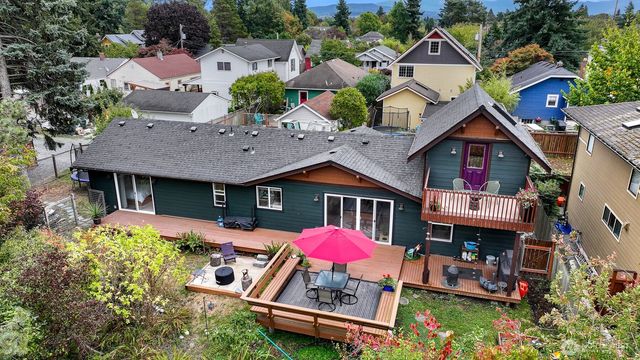 2412 W North Street, Bellingham, WA 98225