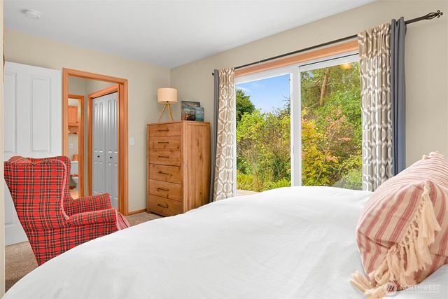 2412 W North Street, Bellingham, WA 98225