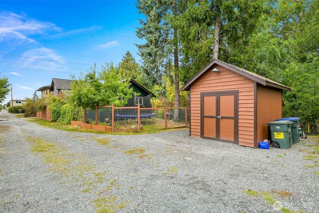 2412 W North Street, Bellingham, WA 98225