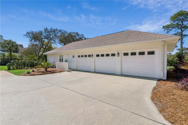 107 Biltmore Street, St Simons Island, GA 31522