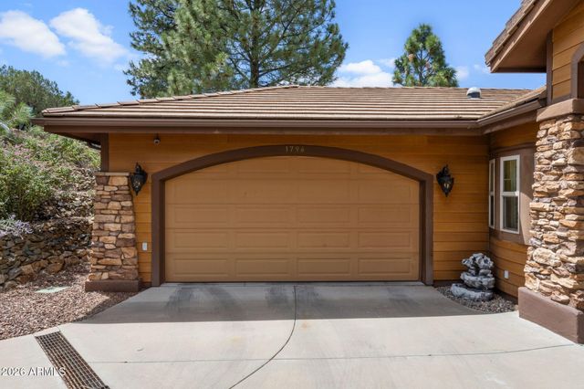 1796 WINDY WALK Lane, Prescott, AZ 86305