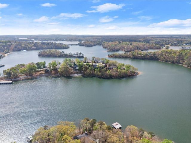 2527 Thompson Ovlk, Gainesville, GA 30506
