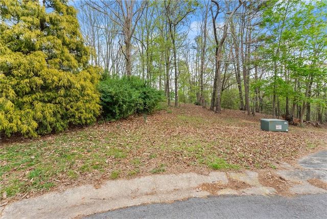 2527 Thompson Ovlk, Gainesville, GA 30506