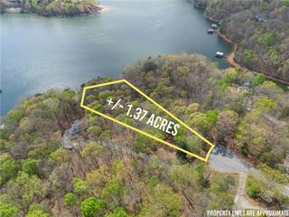 2527 Thompson Ovlk, Gainesville, GA 30506