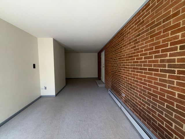 950 Washington Boulevard 109, Oak Park, IL 60302