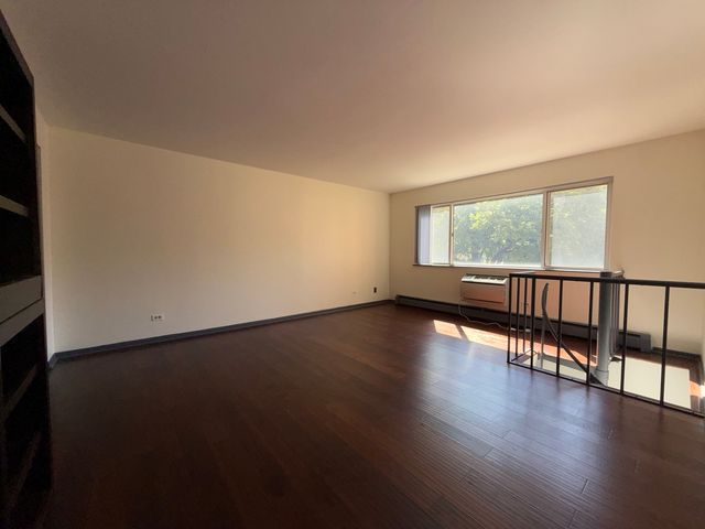 950 Washington Boulevard 109, Oak Park, IL 60302