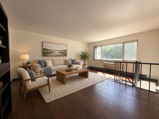 950 Washington Boulevard 109, Oak Park, IL 60302
