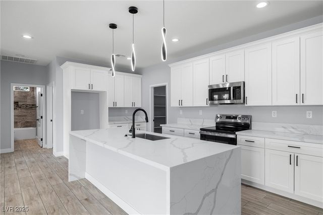 421 West Amarillo Avenue, Pahrump, NV 89048