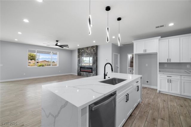 421 West Amarillo Avenue, Pahrump, NV 89048