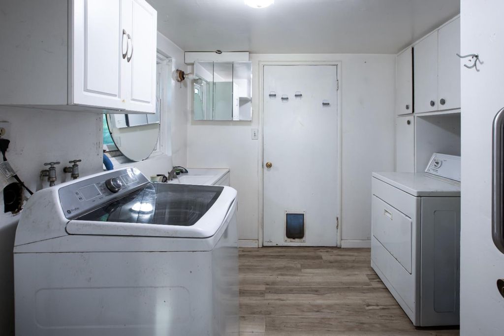 Image 10 of property listing at 3942 E Marcus Avenue, Friant, CA 93626