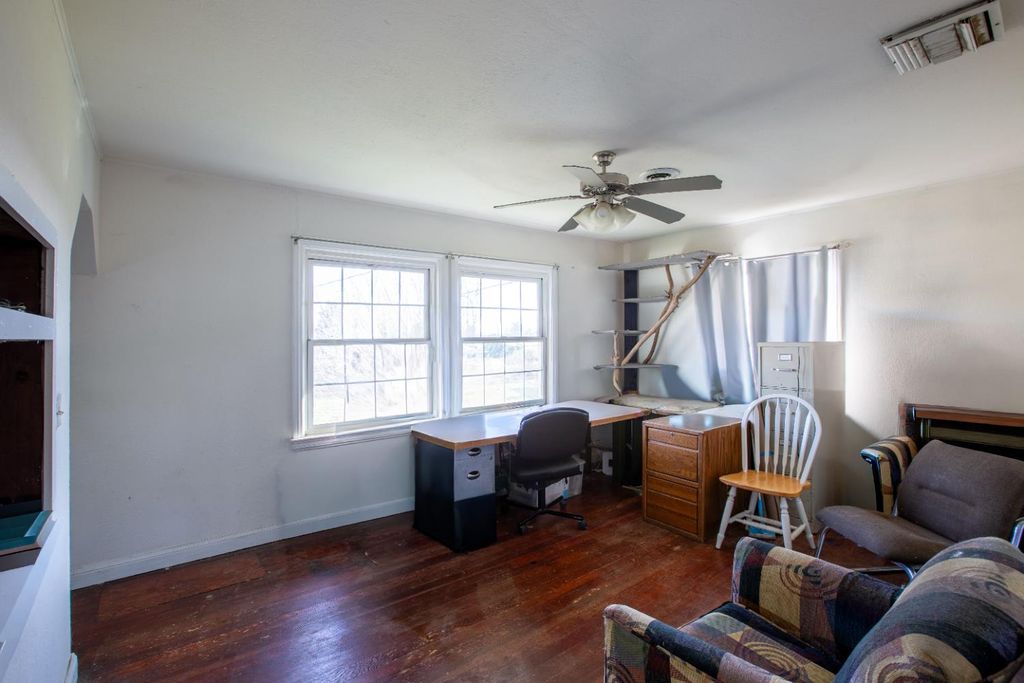 Image 14 of property listing at 3942 E Marcus Avenue, Friant, CA 93626