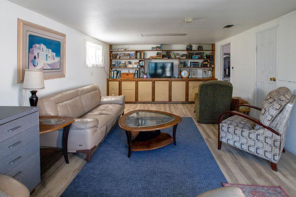 Image 7 of property listing at 3942 E Marcus Avenue, Friant, CA 93626