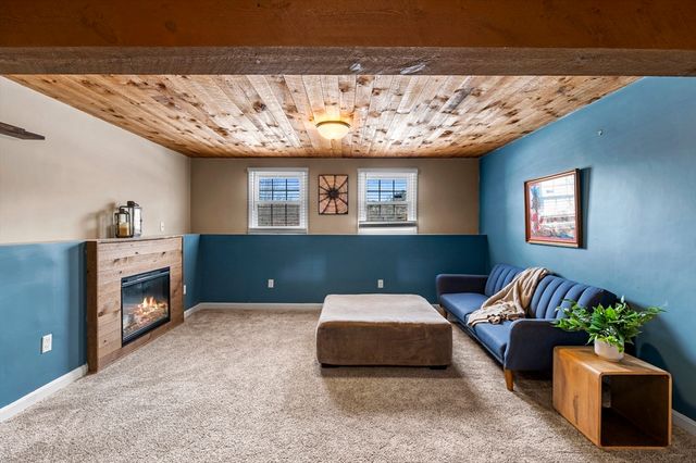 54 Methuen Rd, Dracut, MA 01826