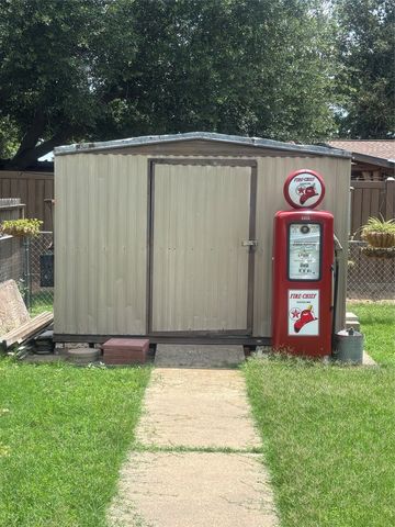 1601 24th Avenue, Mineral Wells, TX 76067