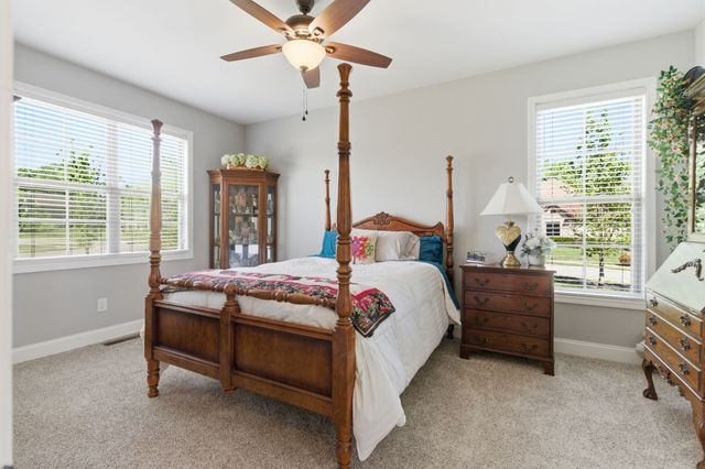 605 Concord Dr, Gallatin, TN 37066