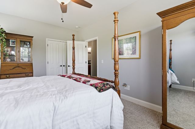 605 Concord Dr, Gallatin, TN 37066