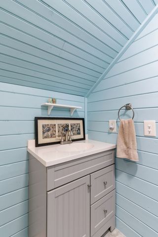 605 Concord Dr, Gallatin, TN 37066