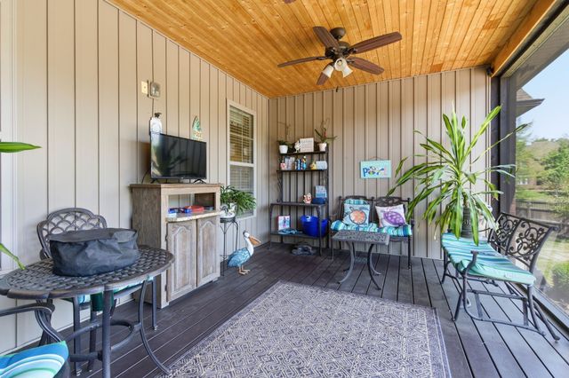 605 Concord Dr, Gallatin, TN 37066