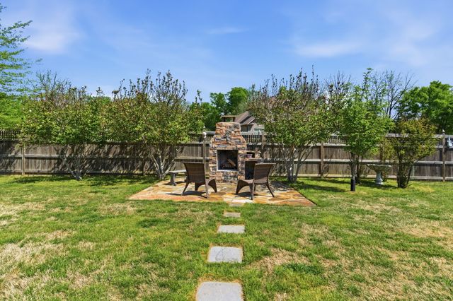 605 Concord Dr, Gallatin, TN 37066