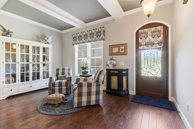 605 Concord Dr, Gallatin, TN 37066