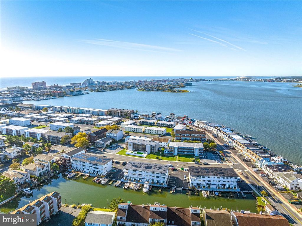 Image 2 of property listing at 504 ROBIN DR #69, Ocean City, MD 21842