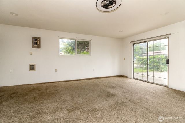 16904 18th Avenue E, Spanaway, WA 98387